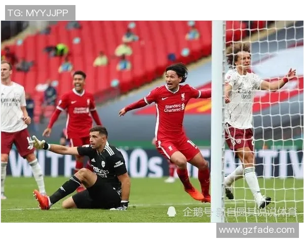 上海羽毛球队技术争议引发热议球员表现与战术选择的深度探讨 上海羽毛球队技术争议引发热议球员表现与战术选择的深度探讨