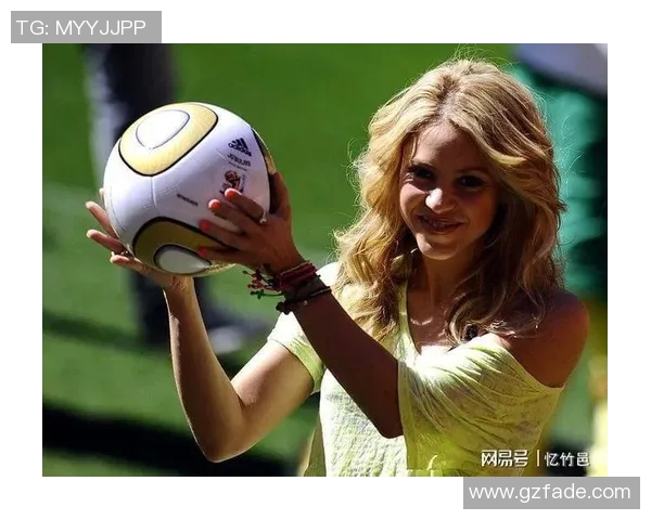 猜猜这位足球明星是谁来挑战你的足球知识和眼力吧